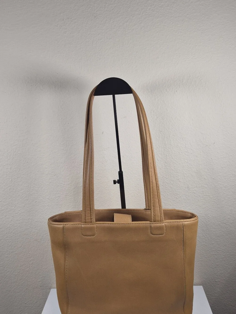 Vintage Coach Bleecker Bucket In Camel #9305 - Picture 12 of 17